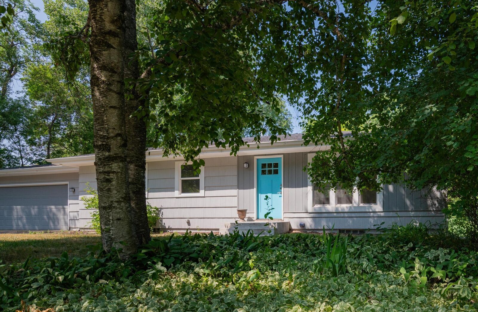 Property Photo:  13431 Southridge Road  MN 55305