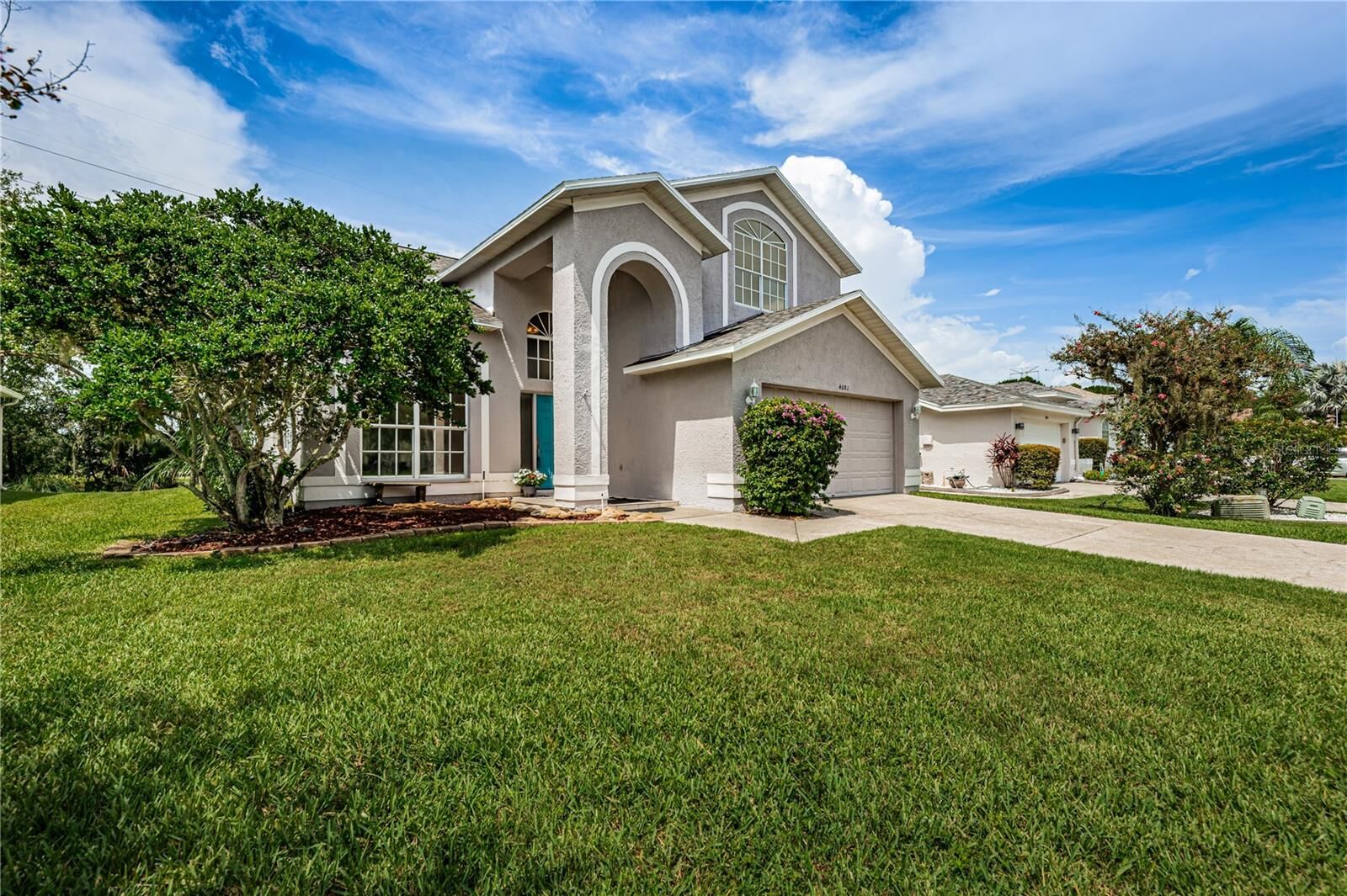 Property Photo:  4881 Edgewater Lane  FL 34677 