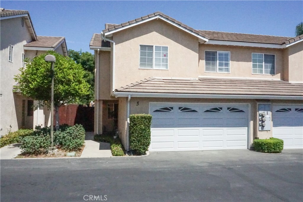 Property Photo:  17740 Merridy Street 5  CA 91325 