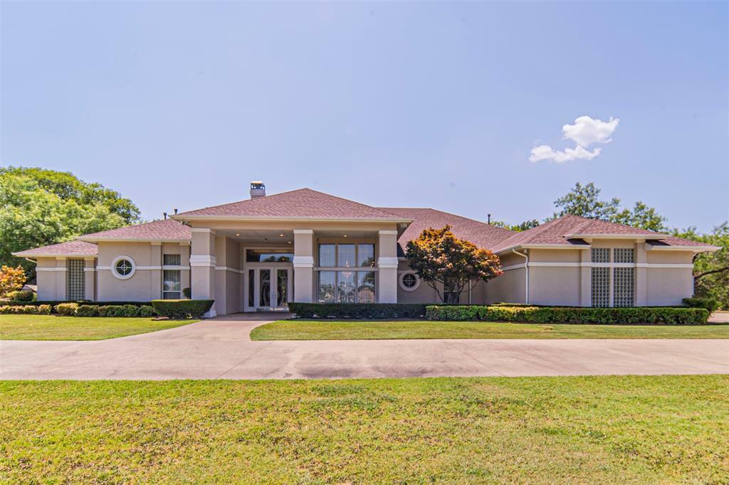 Property Photo:  4138 S Robinson Road  TX 75052 