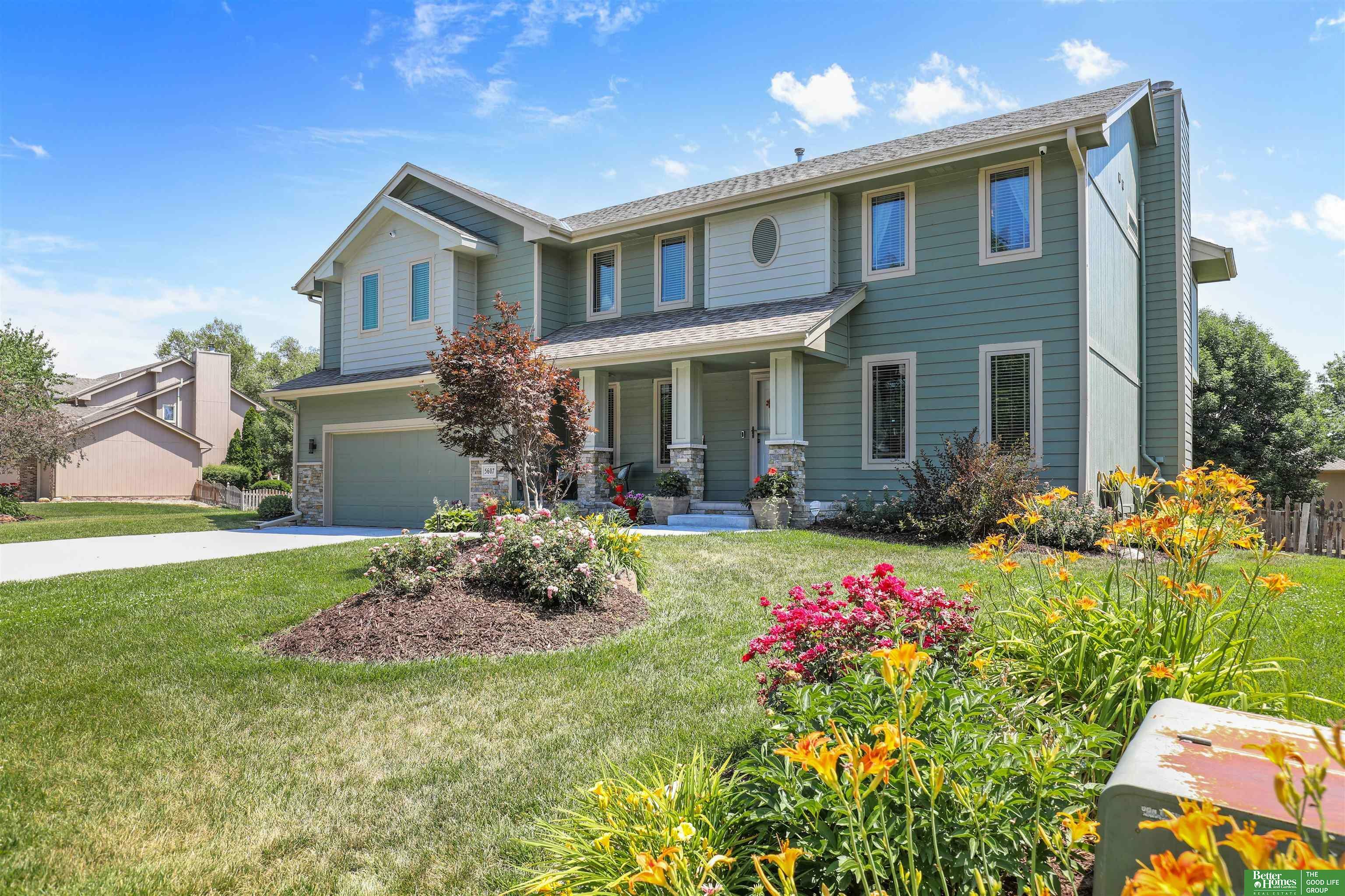 Property Photo: 5607 S 174th Avenue NE 68135