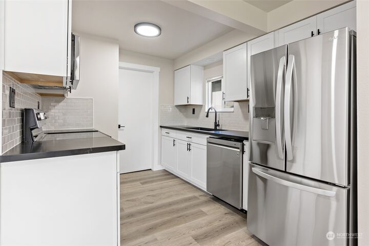 Property Photo:  1706  Madison Avenue NW B  WA 98502 