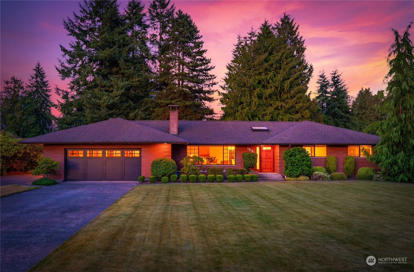 Property Photo:  4819  83rd Avenue SE  WA 98290 