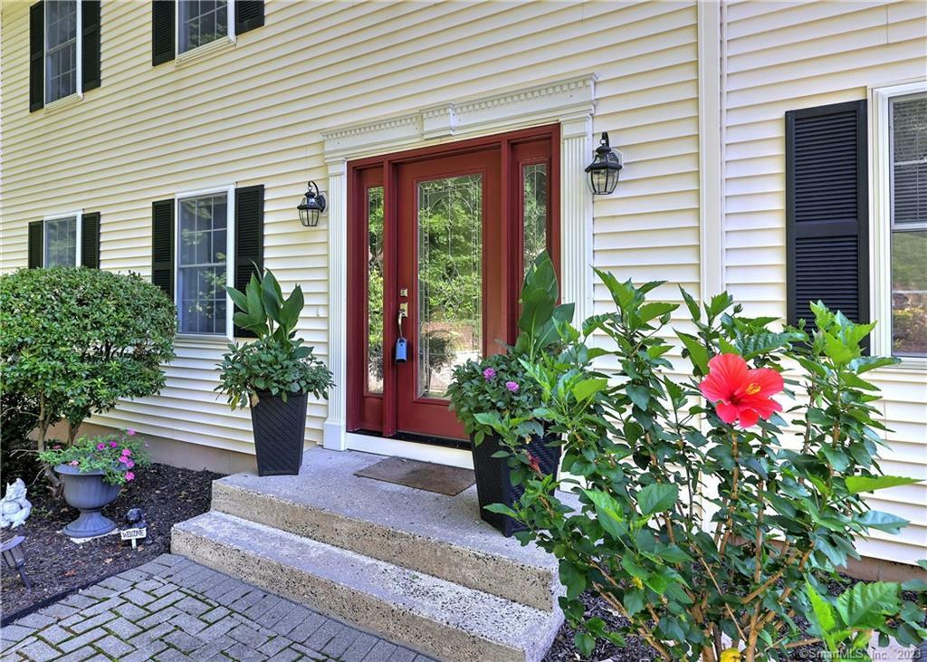 Property Photo:  624 Jarvis Street  CT 06410 