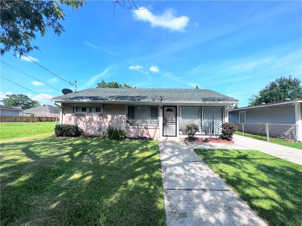 Property Photo: 4542 Louisa Drive LA 70126