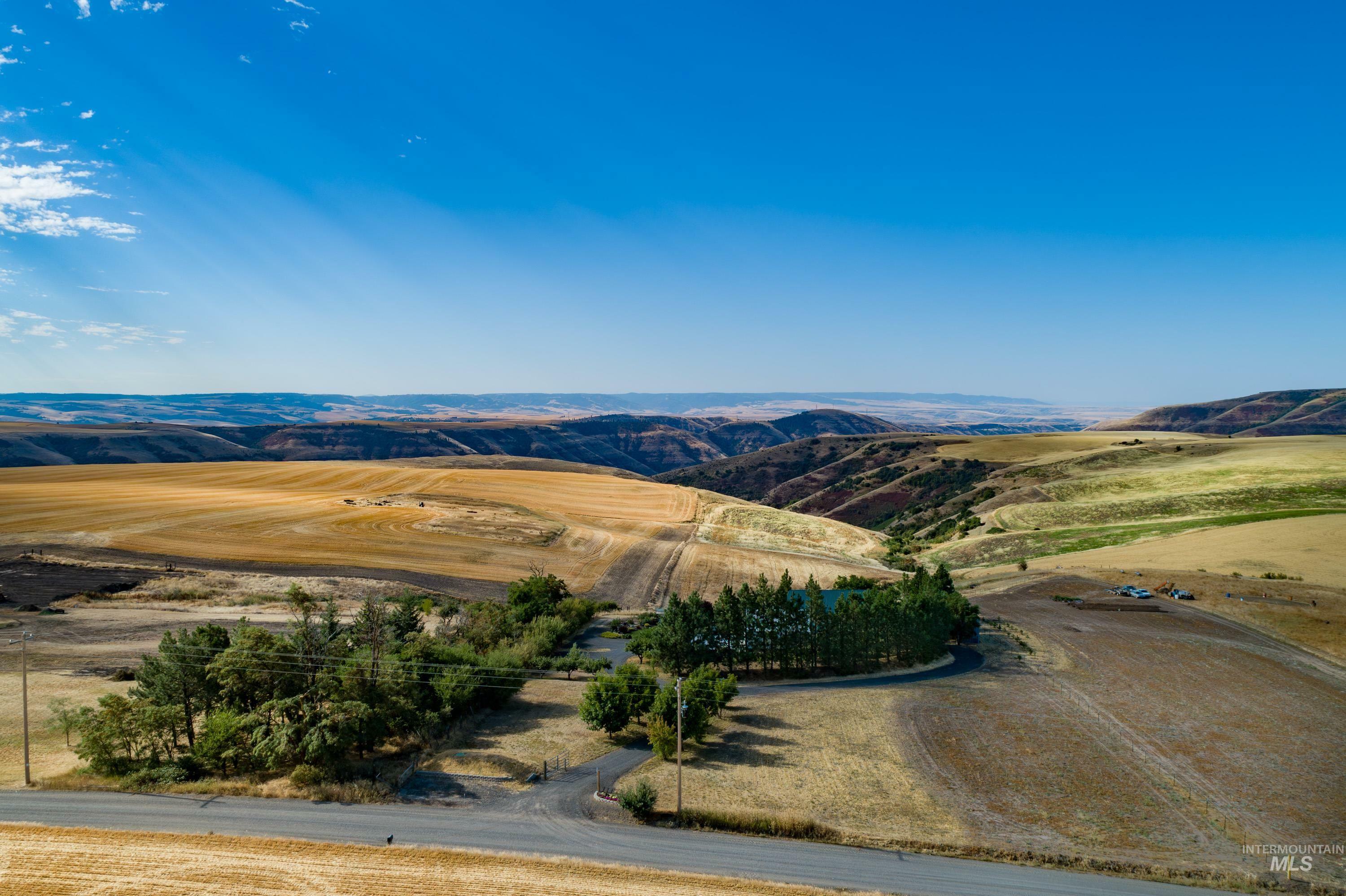 Property Photo:  2037 South Grade Road  ID 83535 