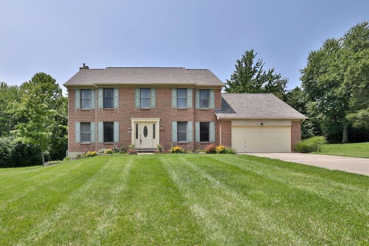 4657 Melody Ln  Cincinnati OH 45245 photo