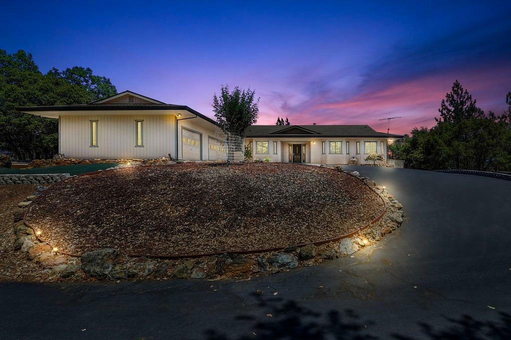 22000 Oak Ridge Drive  Grass Valley CA 95945 photo