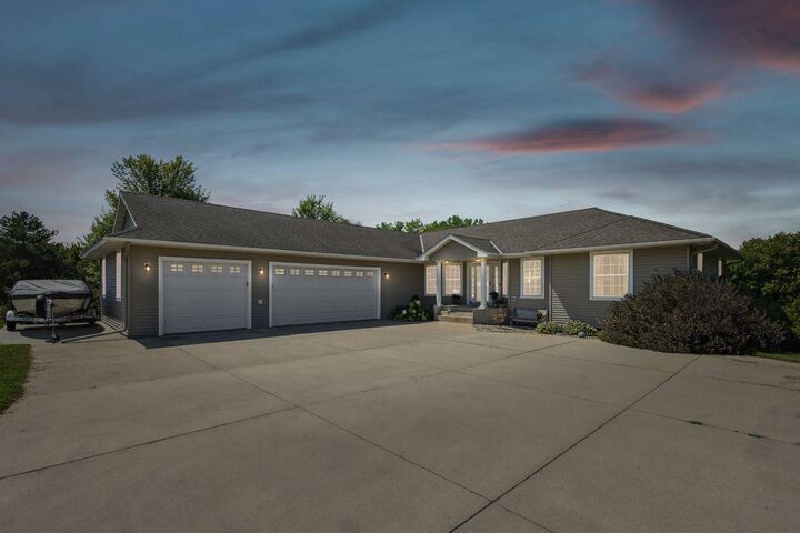 17061 236th Court  Hutchinson Twp MN 55350 photo