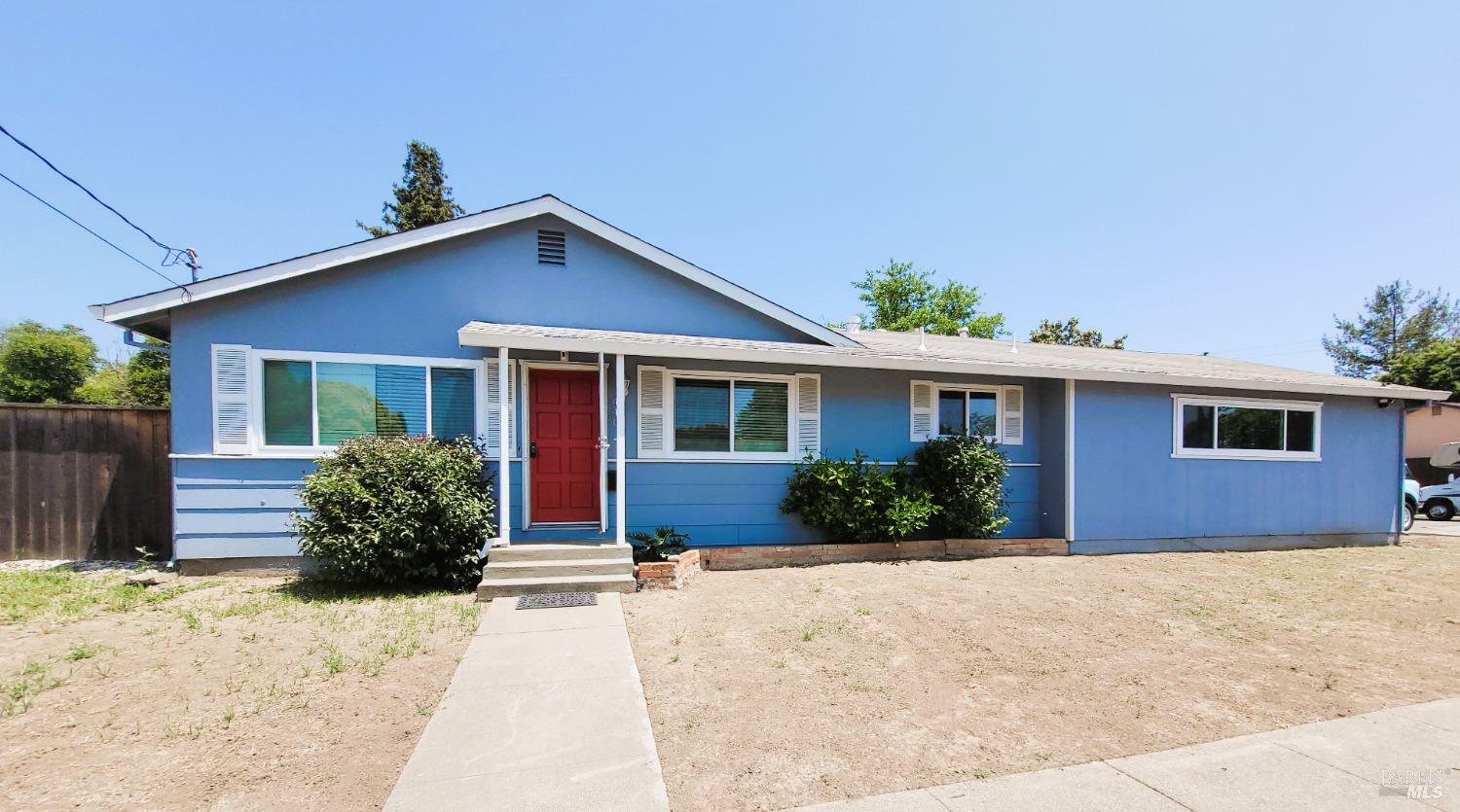 Property Photo:  440 Link Lane  CA 95401 