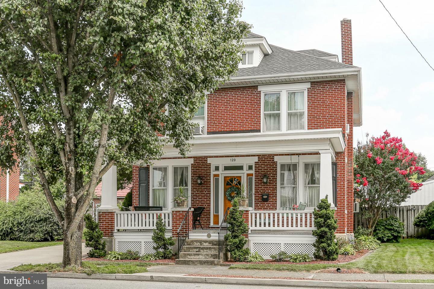 120 E Simpson Street  Mechanicsburg PA 17055 photo