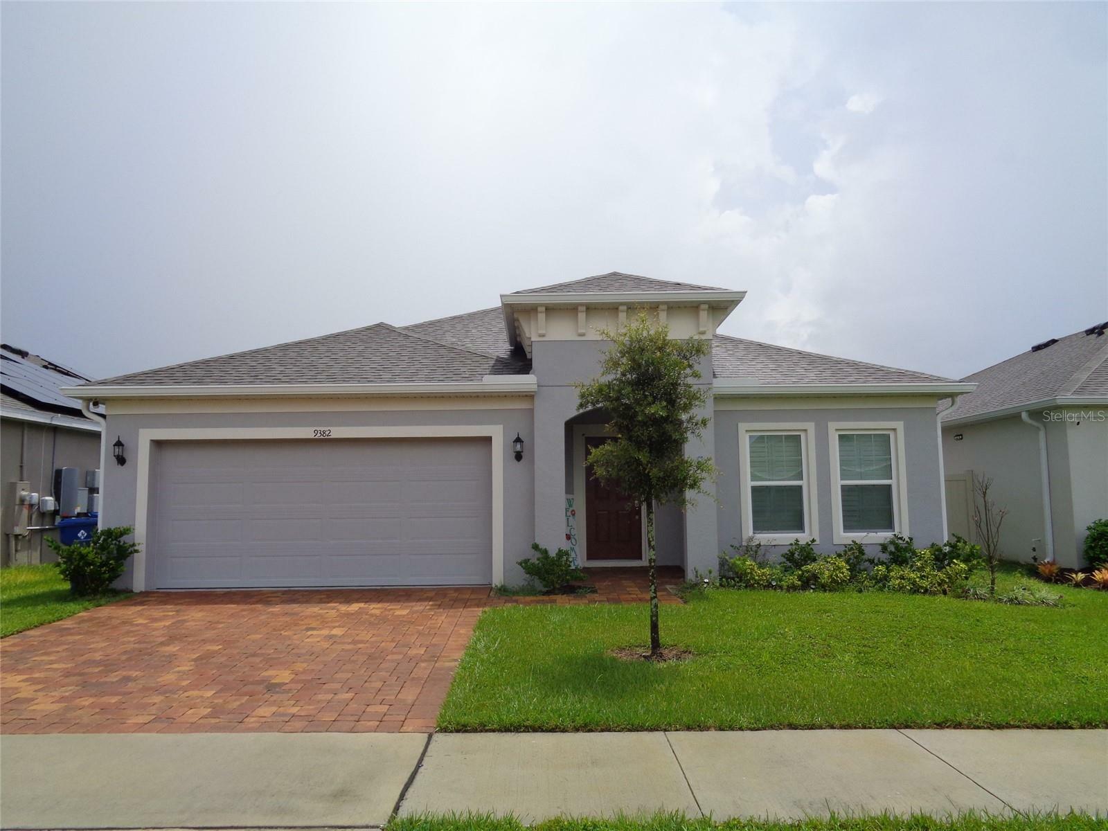 Property Photo:  9382 Westmorely Street  FL 34736 