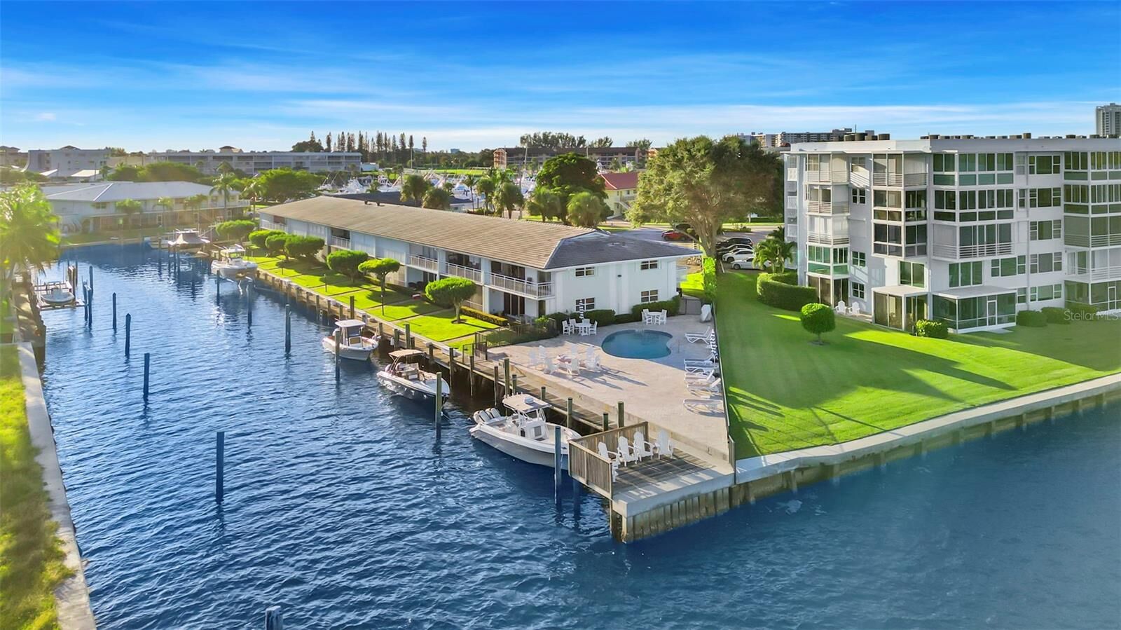 Property Photo: 68 Yacht Club Drive 24 FL 33408