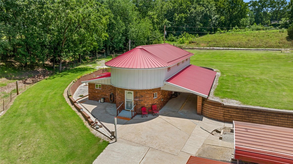 Property Photo:  2960 Hayden Road  AR 72751 
