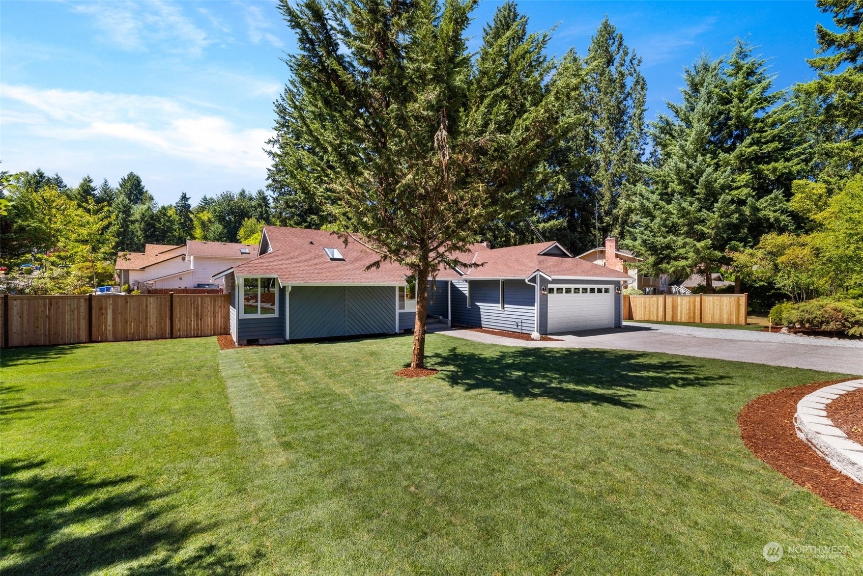 Property Photo:  14004 72nd Avenue E  WA 98373 