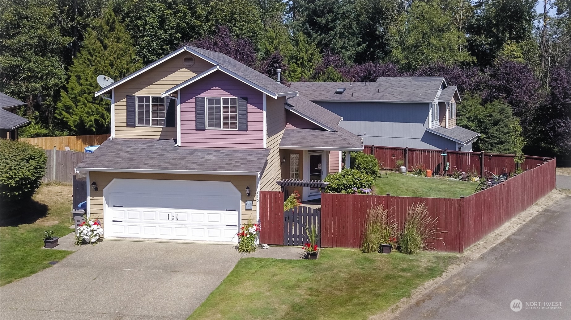 Property Photo:  11210 SE 264th St  WA 98030 