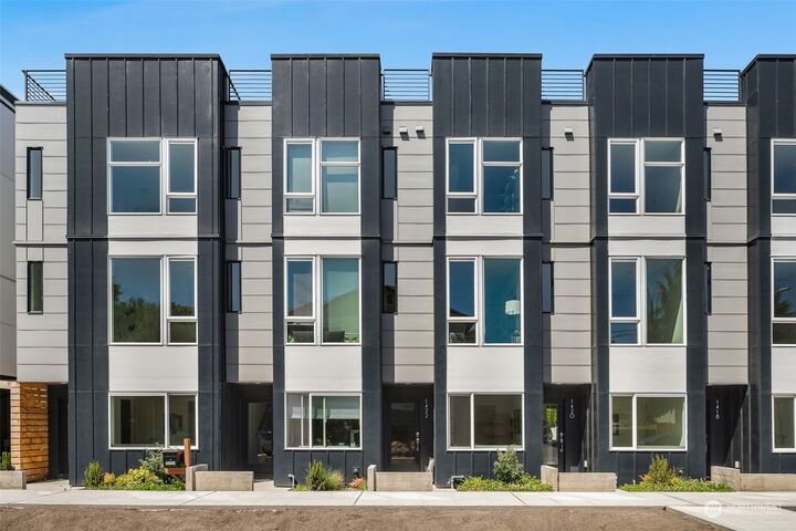 Property Photo: 1420 NW 92nd Street WA 98117