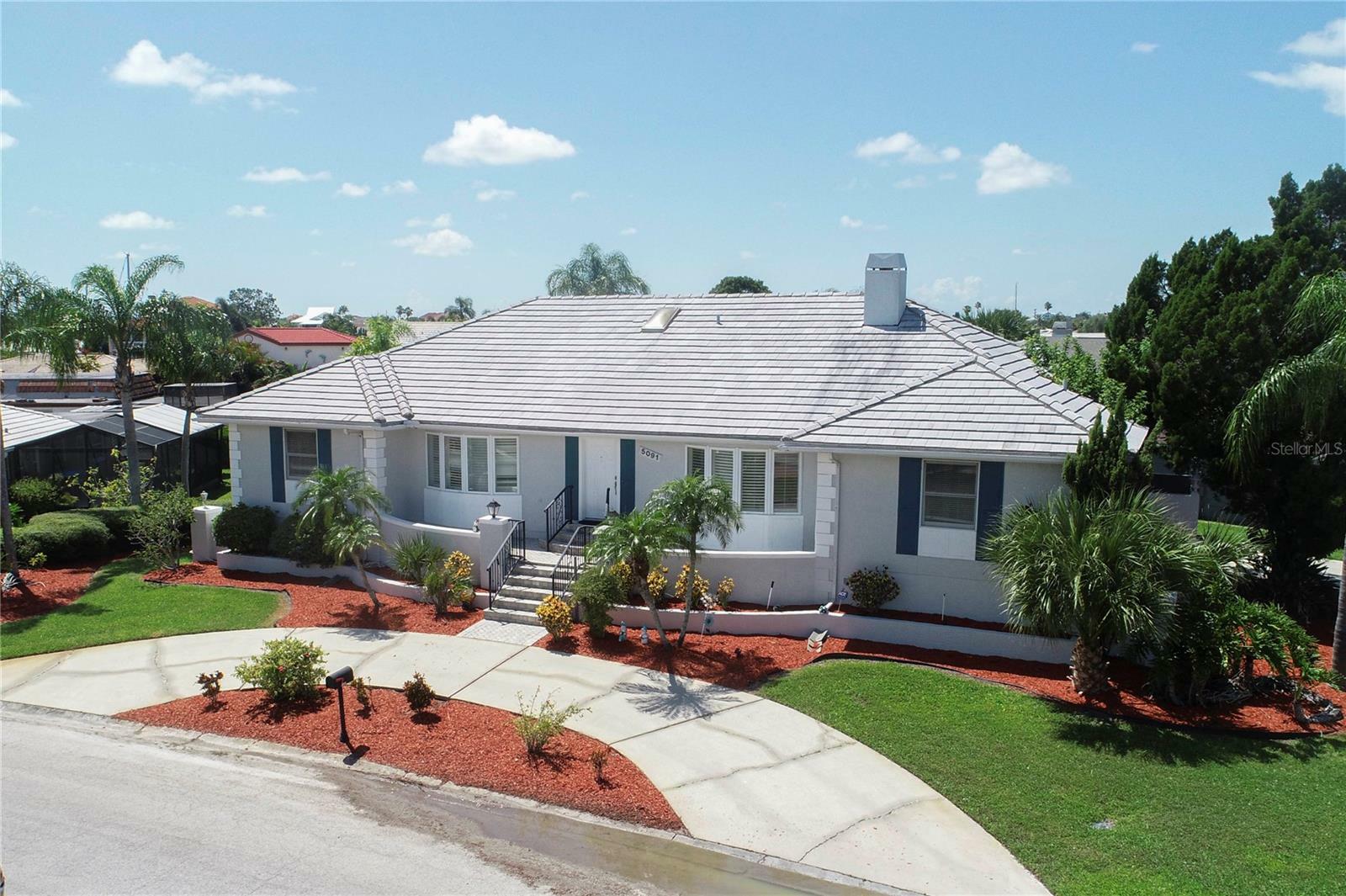 Property Photo:  5091 Ensign Loop  FL 34652 