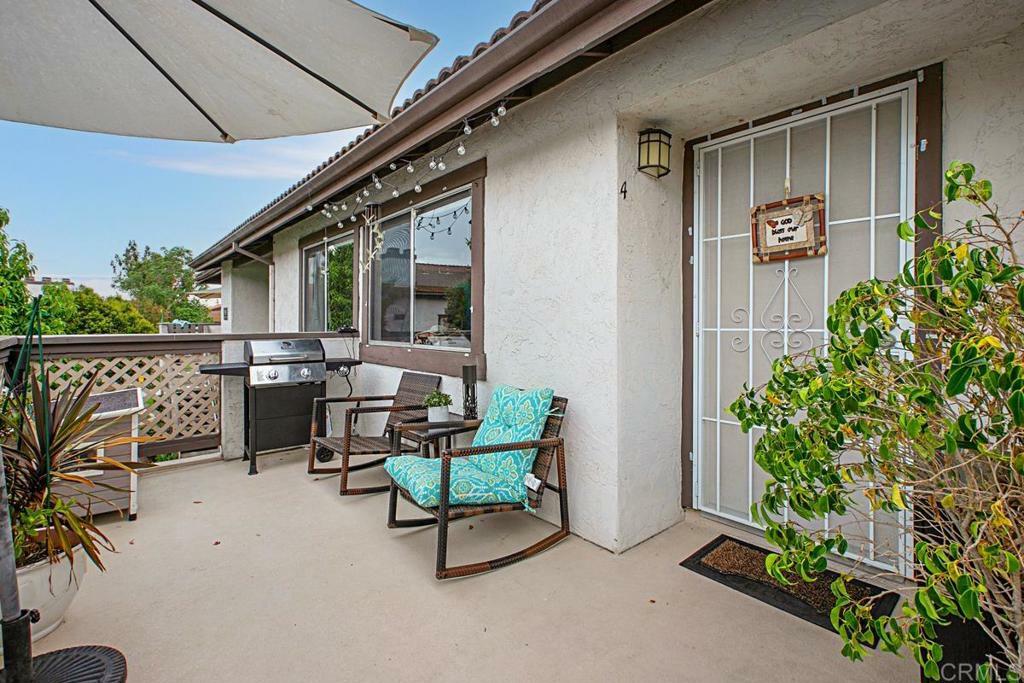 Property Photo:  9885 Caspi Gardens Dr 4  CA 92071 