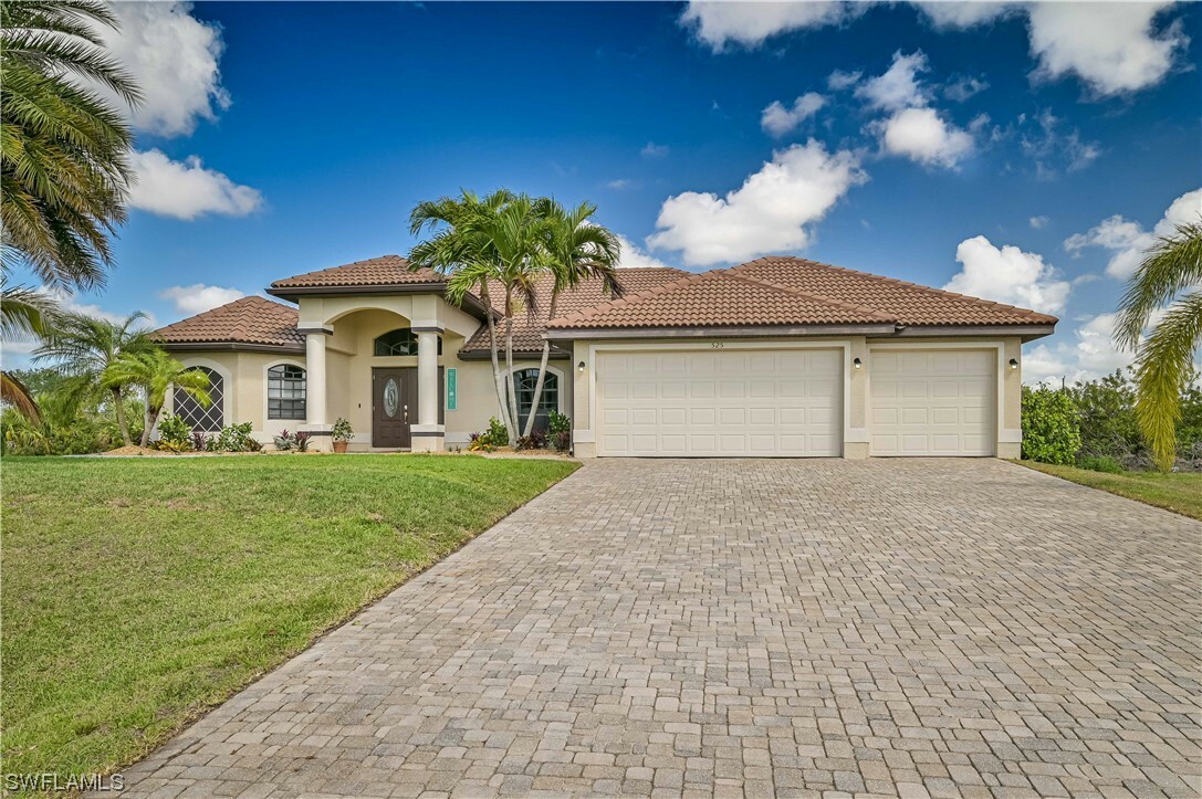 Property Photo:  525 NW 8th Terrace  FL 33993 