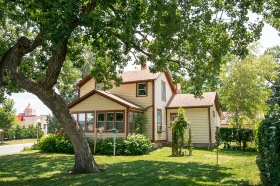 Property Photo:  206 Eddy Street  MN 55033 