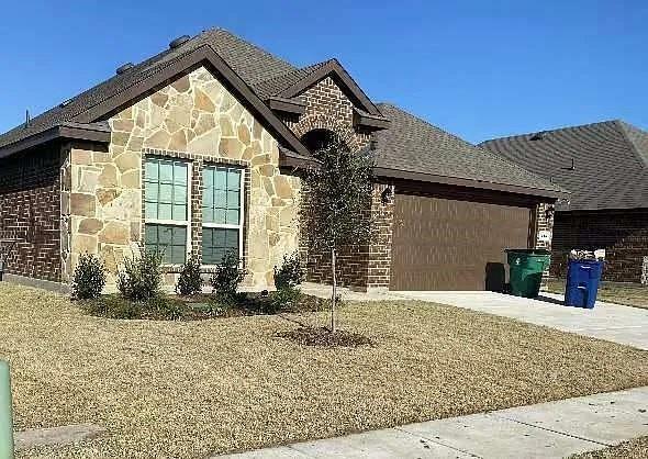 Property Photo:  246 Virginia Court  TX 75189 