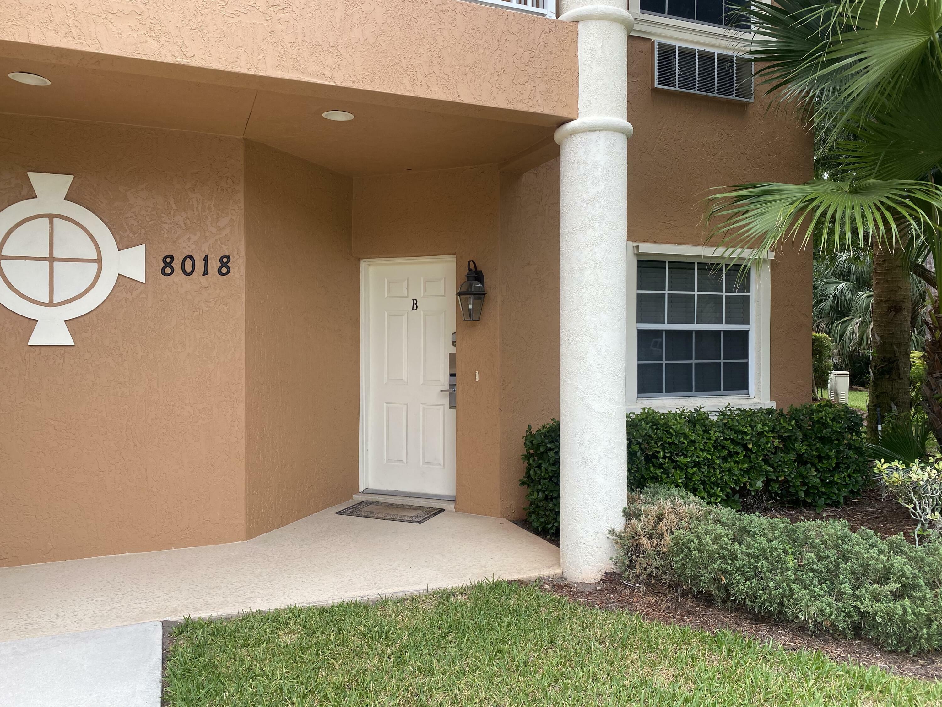 Property Photo:  8018 Carnoustie Place B  FL 34986 