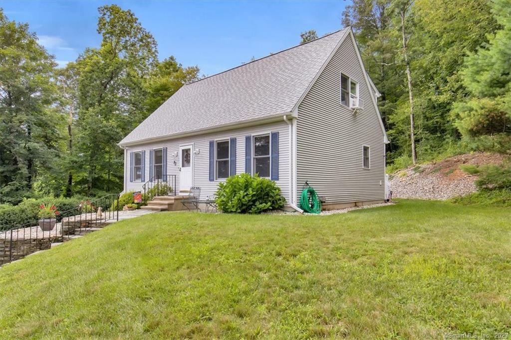 Property Photo:  93 Old Tavern Lane  CT 06238 