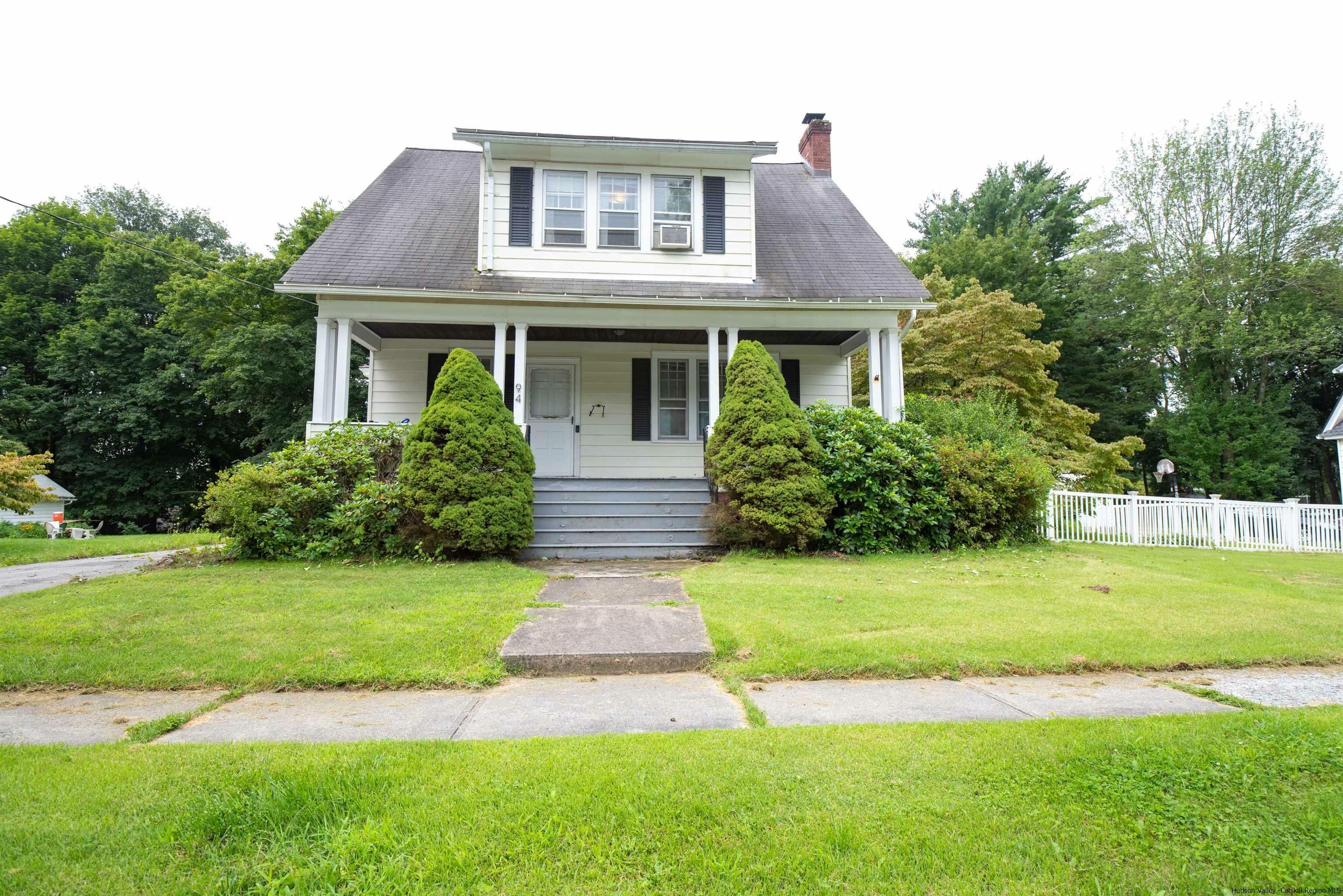 Property Photo:  94 E Cedar  NY 12601 