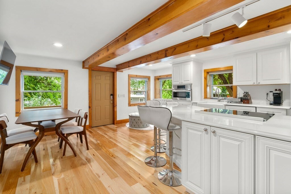 Property Photo:  10 Beech Rd.  MA 01778 