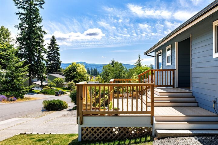 Property Photo:  3857 Brownsville Drive  WA 98226 