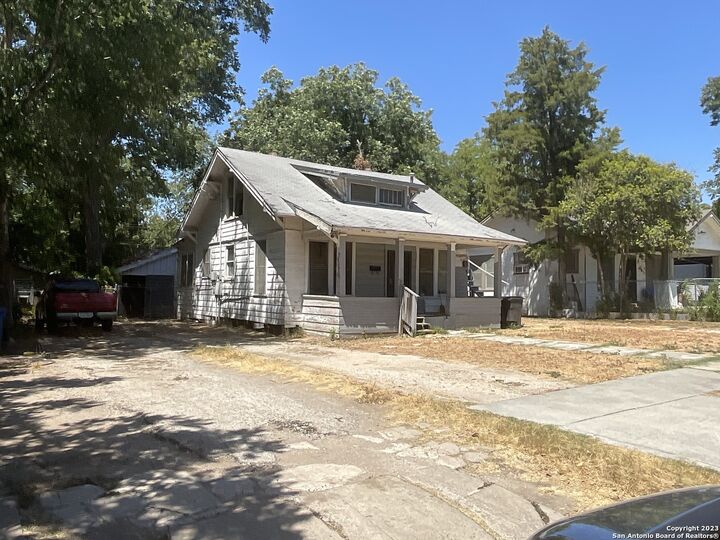 Property Photo: 309 Mount Vernon Ct TX 78223