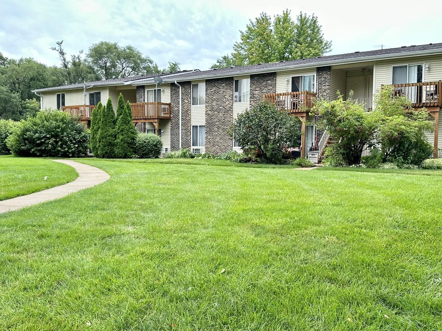 Property Photo:  2200 Light Road 108  IL 60543 