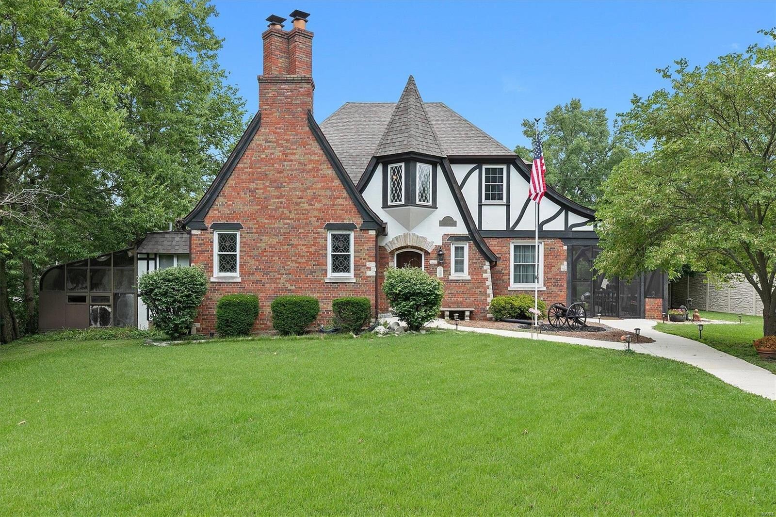 Property Photo: 105 Florence Street IL 62254