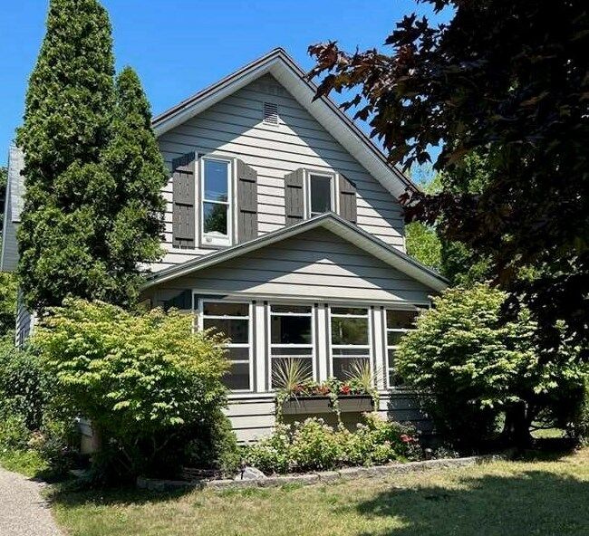 437 State Street  Petoskey MI 49770 photo