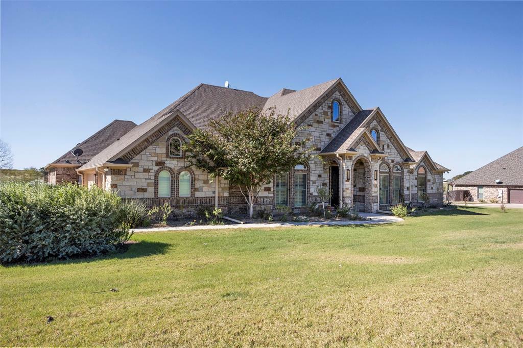 Property Photo:  154 Condor View  TX 76087 