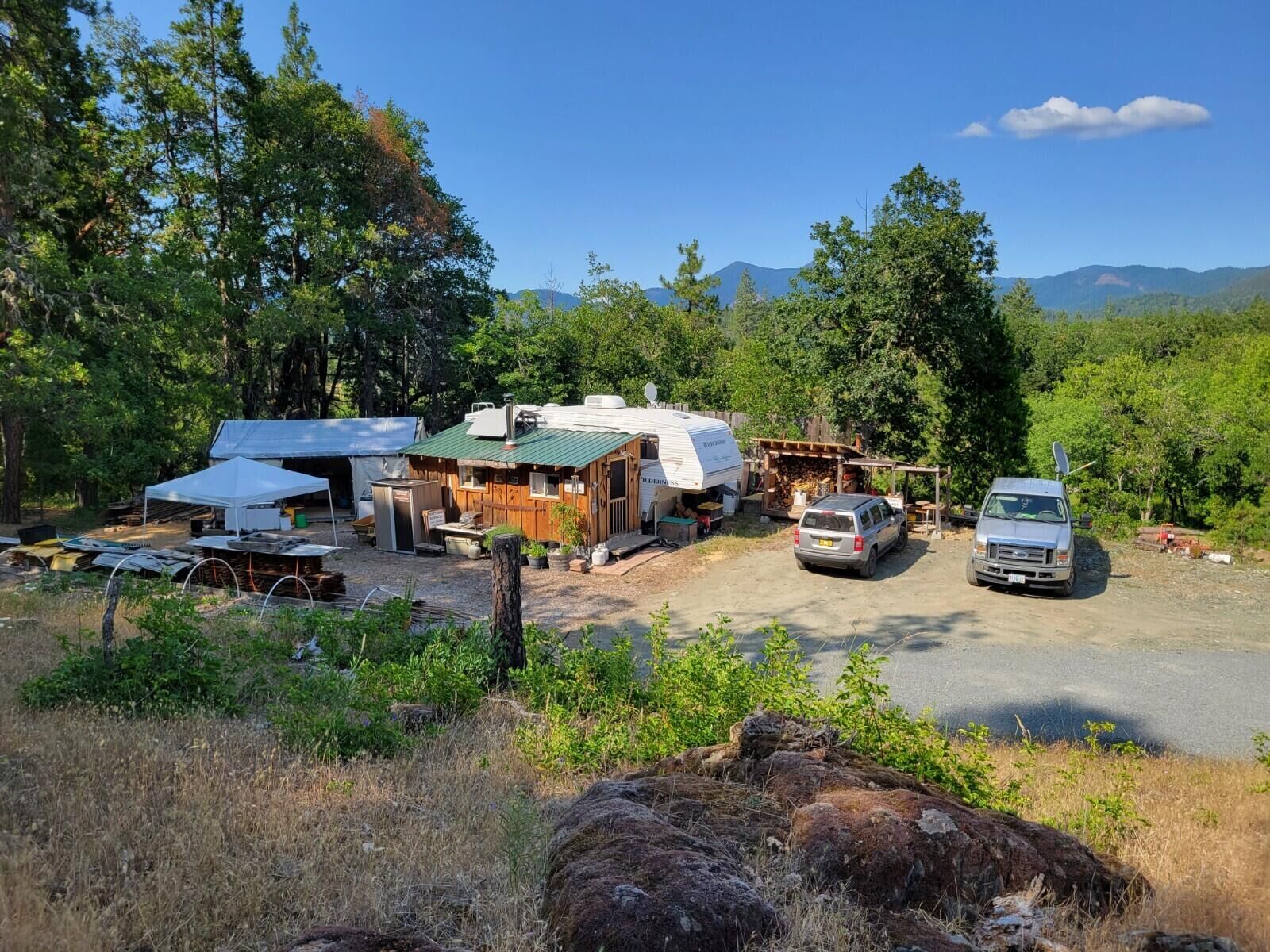 Property Photo:  1021 Greenview Road  OR 97523 