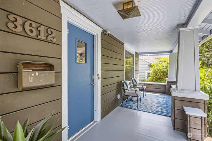 Property Photo: 3612 Burke Avenue N WA 98103