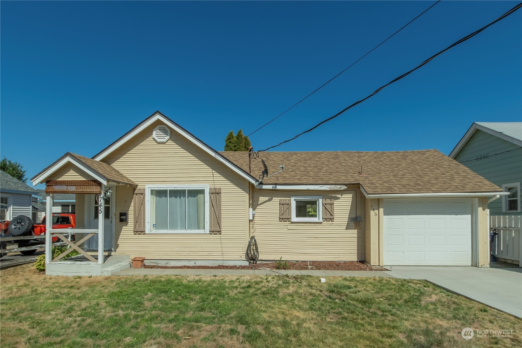 Property Photo: 745 Saddlerock Drive WA 98801