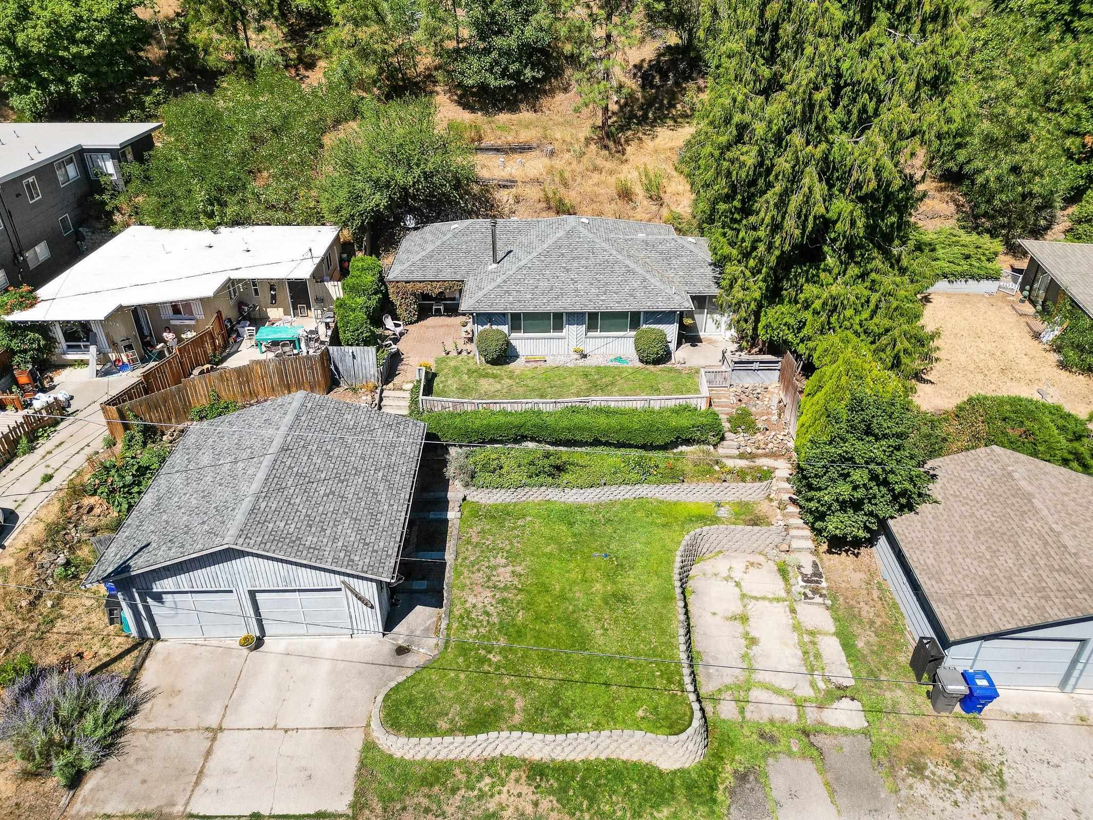 Property Photo: 1414 S Liberty Dr WA 99019
