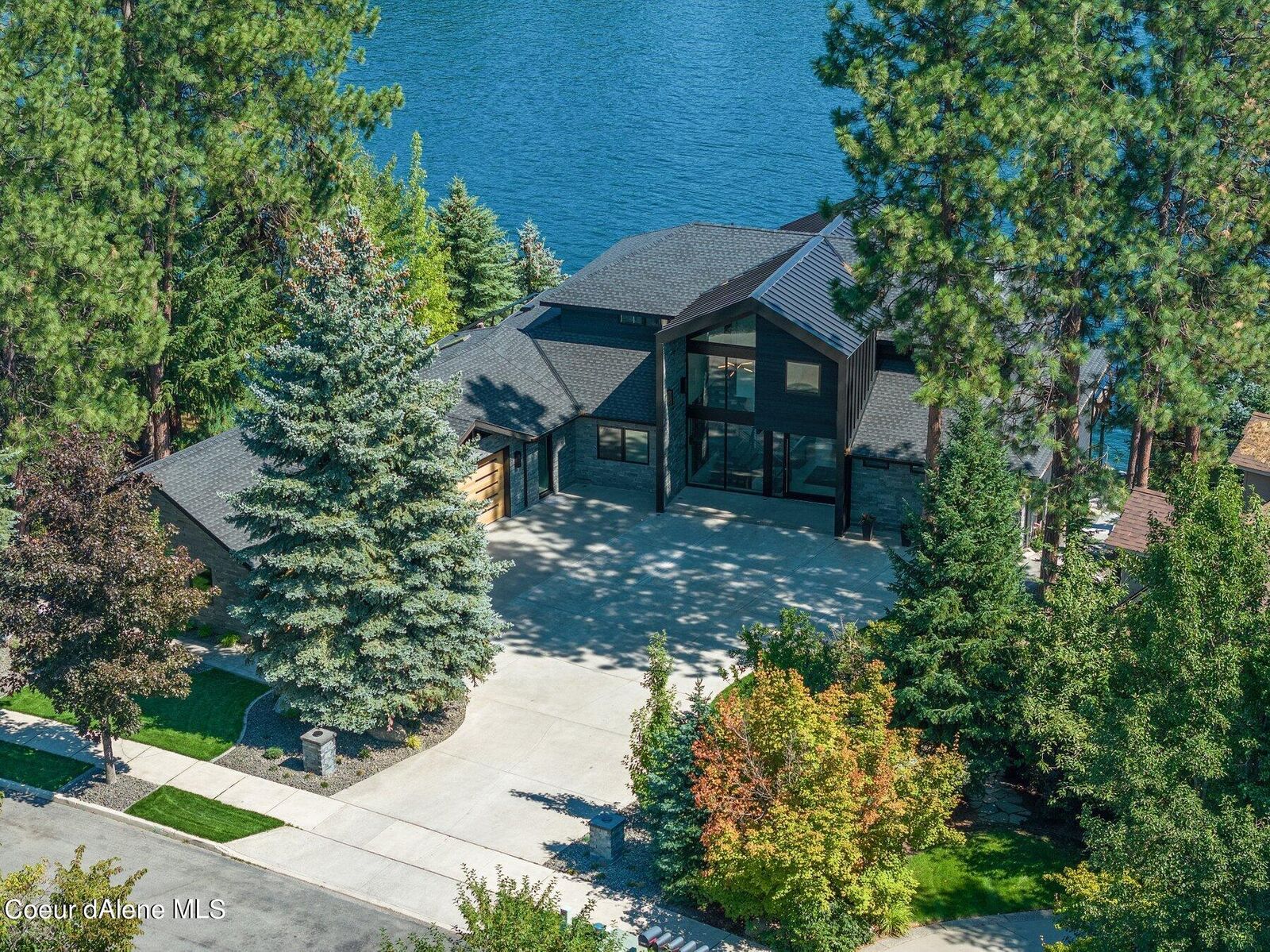 MLS237672 1014 S Riverside Harbor Dr, Post Falls, ID 83854