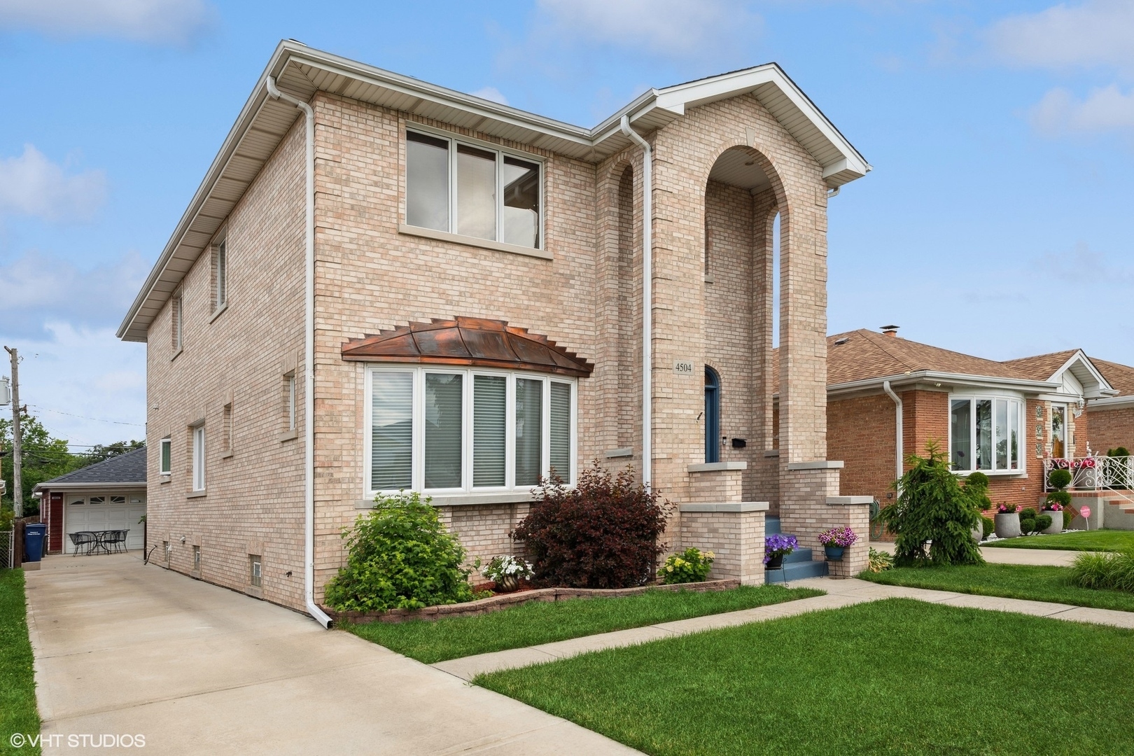 Property Photo:  4504 N Osage Avenue  IL 60706 