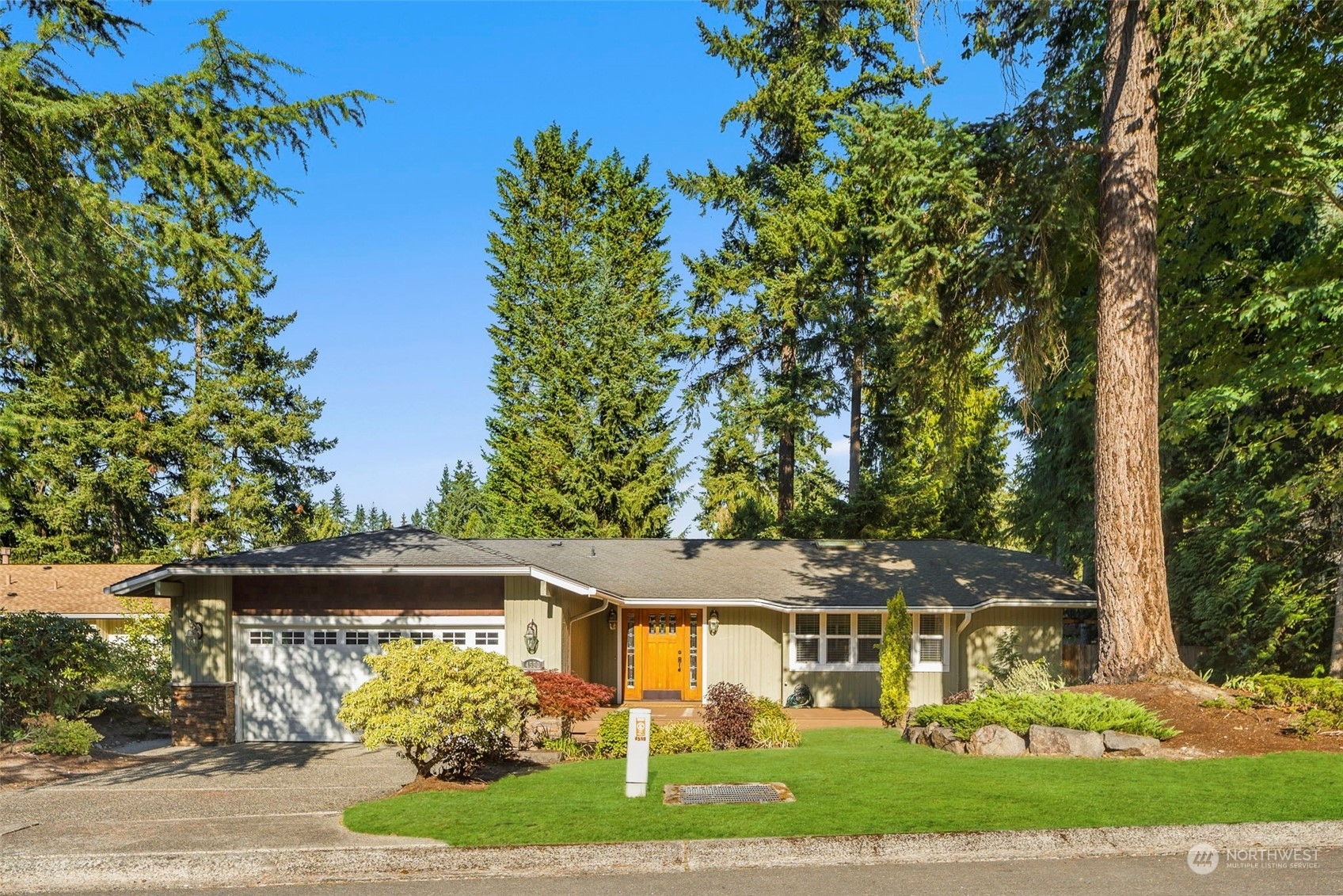 Property Photo:  4550 146th Avenue SE  WA 98006 