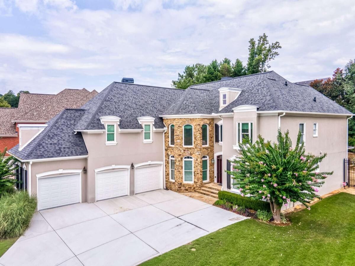 Property Photo:  4608 Chartley Way NE  GA 30075 