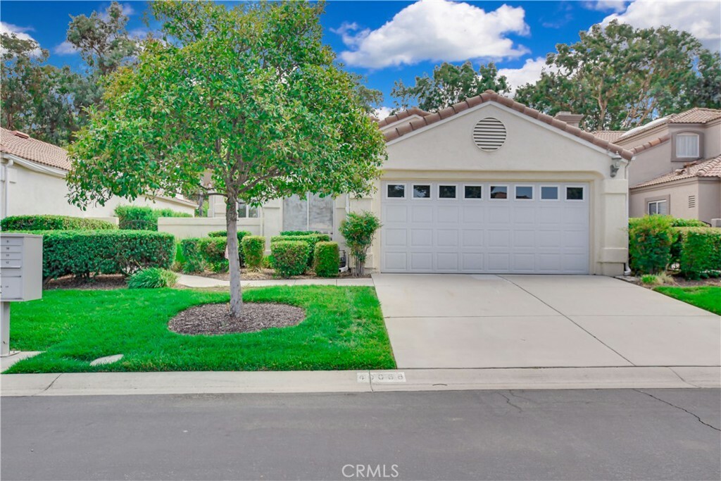 Property Photo: 40068 Corte Lorca CA 92562