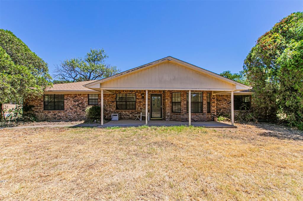 Property Photo:  4924 Tanglewood Drive  TX 76028 
