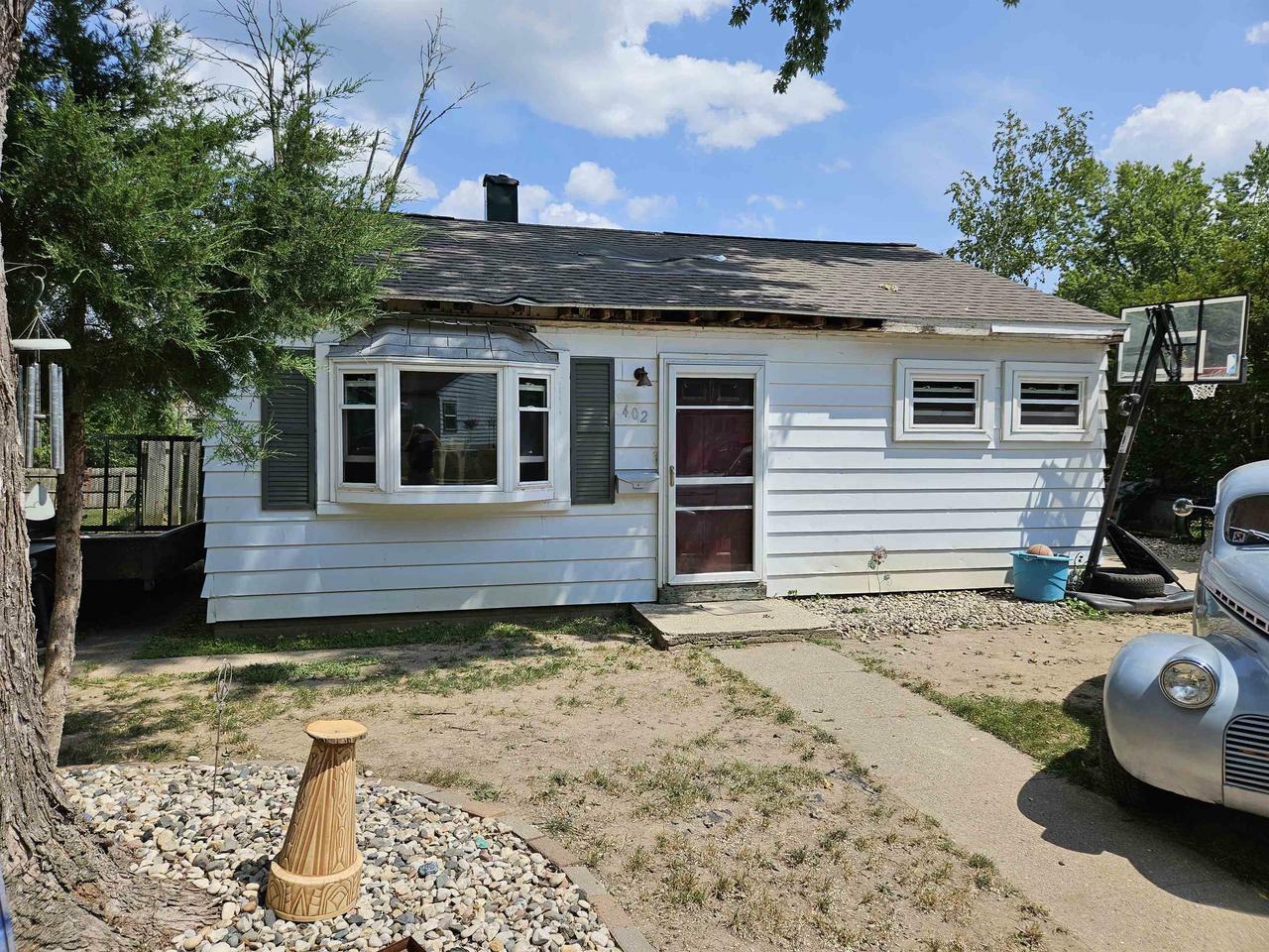 Property Photo:  402 Badger Drive  WI 53913 