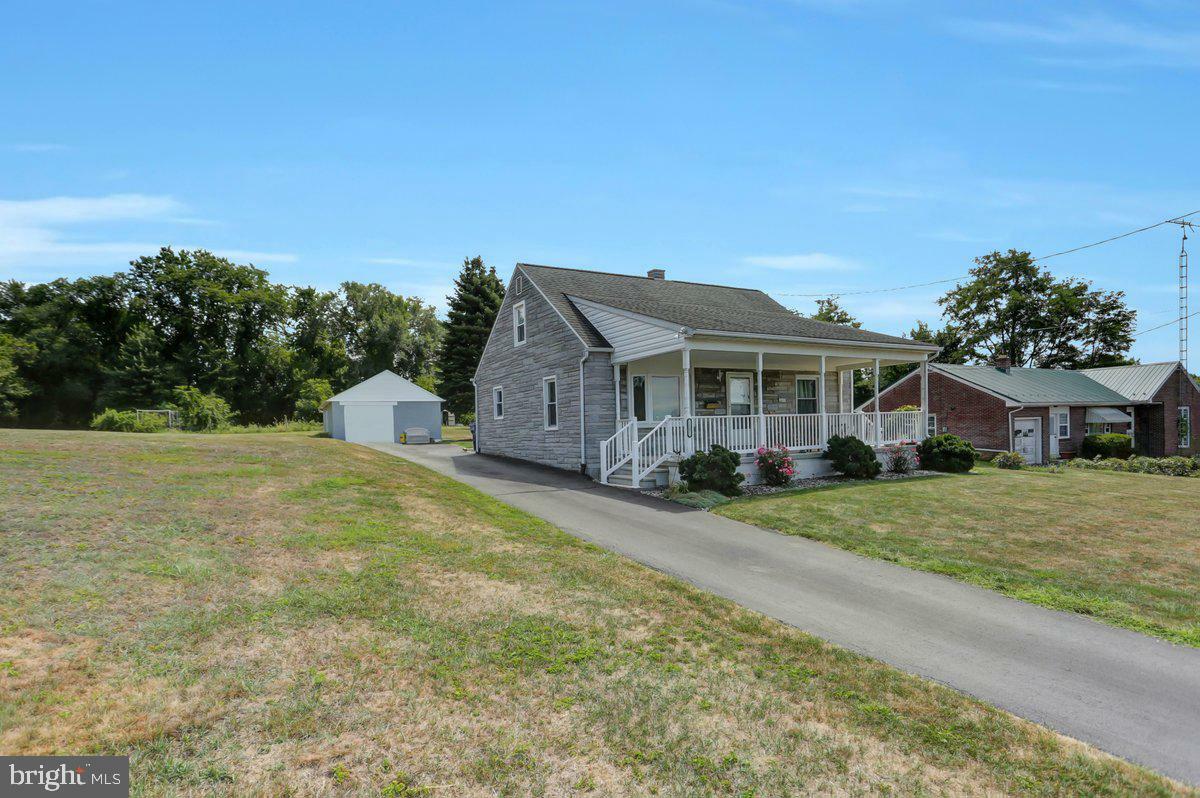 Property Photo:  48 Lincoln Terrace  PA 17222 