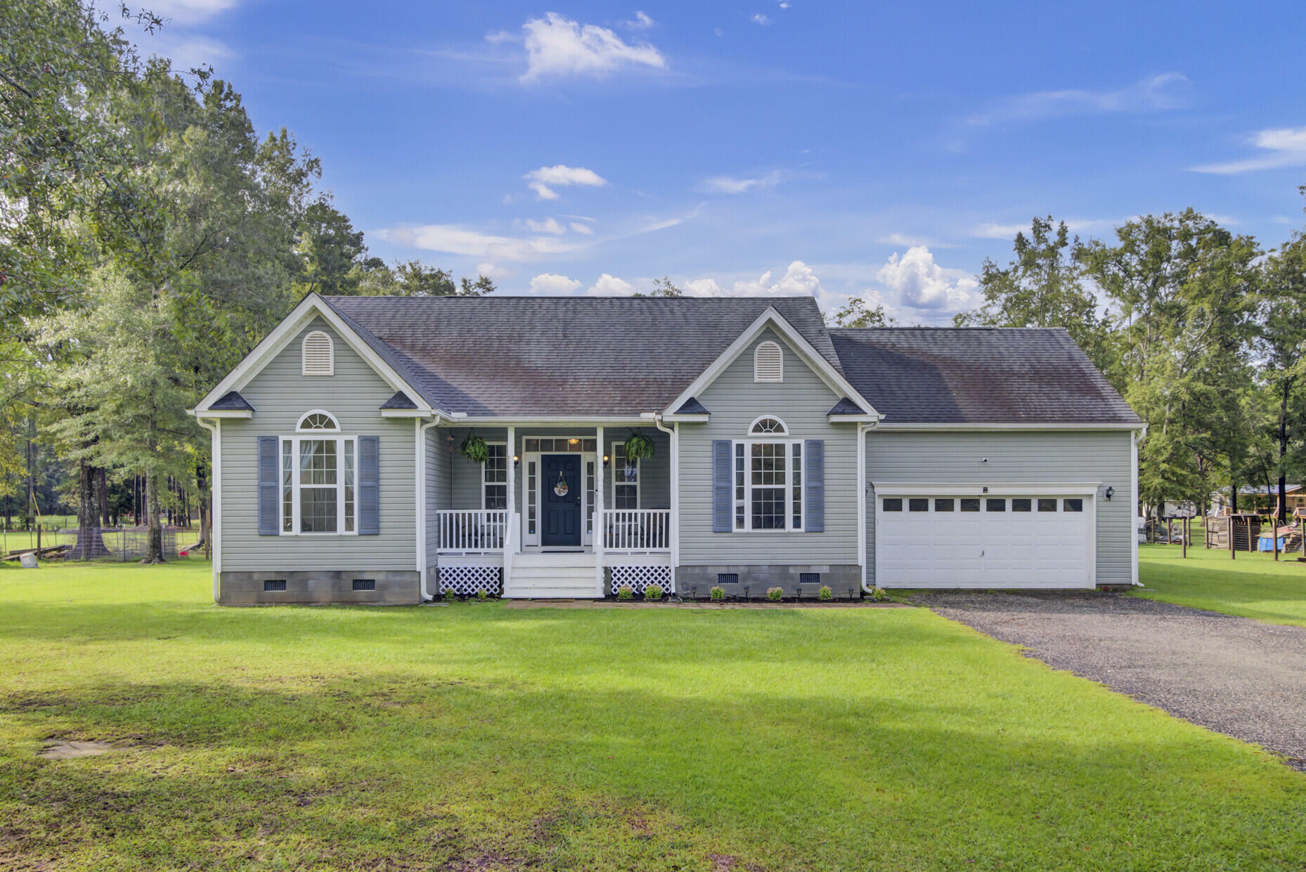 Property Photo:  112 Ponderosa Road  SC 29483 