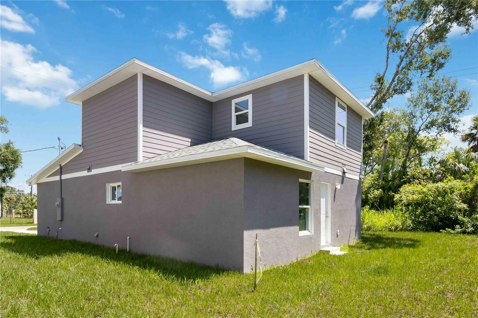 Property Photo:  1301 W 6th Street  FL 32771 